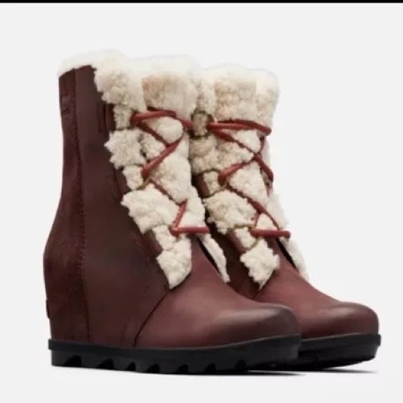 Sorel Shoes - Sorel Women's Brown suede leather Shearling platform Joan of artic boots 9.5